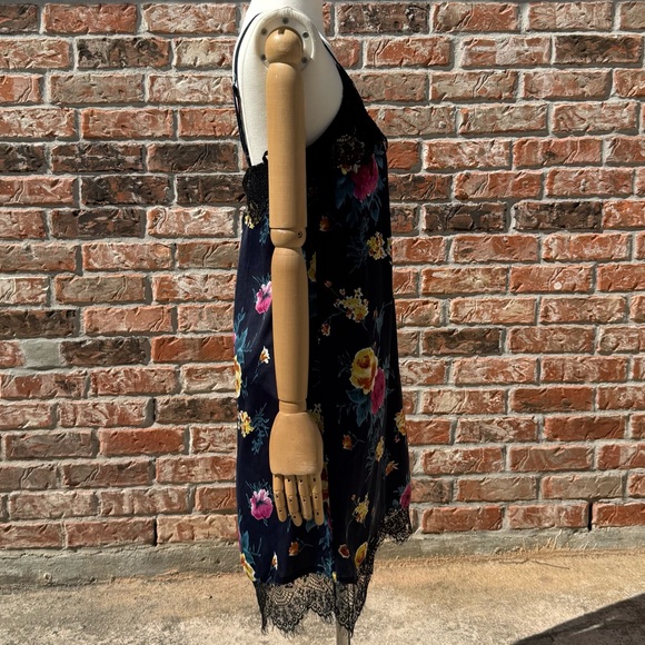 NWT Anthropologie 90s Pins and Needles Navy Floral Slip Dress w/Lace Trim / XS - Picture 5 of 17